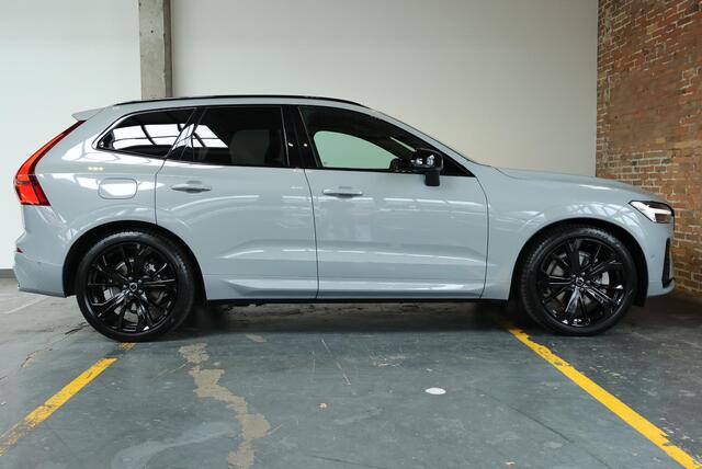 Volvo XC60 T6 Plug-in hybrid AWD Ultra Black Edition | Panoramadak | Trekhaak | Luchtvering | Verwarmbare voorstoelen, achterbank en stuurwiel | Head-up display | 360 graden camera | Premium audio by Harman Kardon | Apple carplay/Android auto