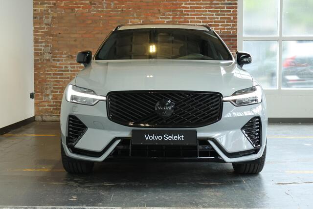Volvo XC60 T6 Plug-in hybrid AWD Ultra Black Edition | Panoramadak | Trekhaak | Luchtvering | Verwarmbare voorstoelen, achterbank en stuurwiel | Head-up display | 360 graden camera | Premium audio by Harman Kardon | Apple carplay/Android auto