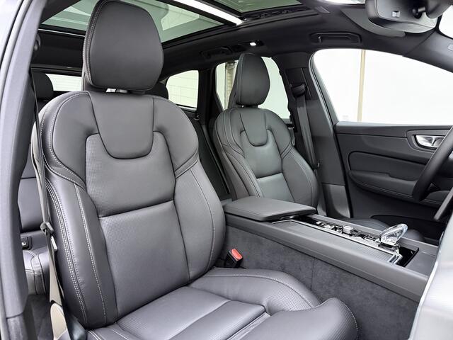 Volvo XC60 T8 406pk AWD Ultra Black Edition / Bowers&Wilkins Audio / Luchtvering / Massage / Ventilatie / Head-Up / Panoramadak / ACC / 21'' /