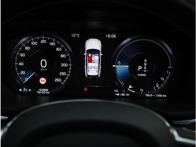 Volvo XC60 T6 Recharge AWD R-Design SOH 90,4% Leder Pano BLIS Harman Kardon