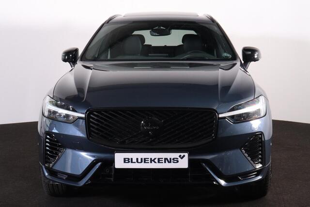 Volvo XC60 T6 Recharge AWD Plus Black Edition - Panorama/schuifdak - IntelliSafe Assist & Surround - 360º Camera - Harman/Kardon audio - Adaptieve LED koplampen - Verwarmde voorstoelen, stuur & achterbank - Parkeersensoren voor & achter - Elektr. bedienb. voorstoelen met geheugen - Head up display - Draadloze tel. lader - Extra getint glas - Inklapbare trekhaak - 21' LMV