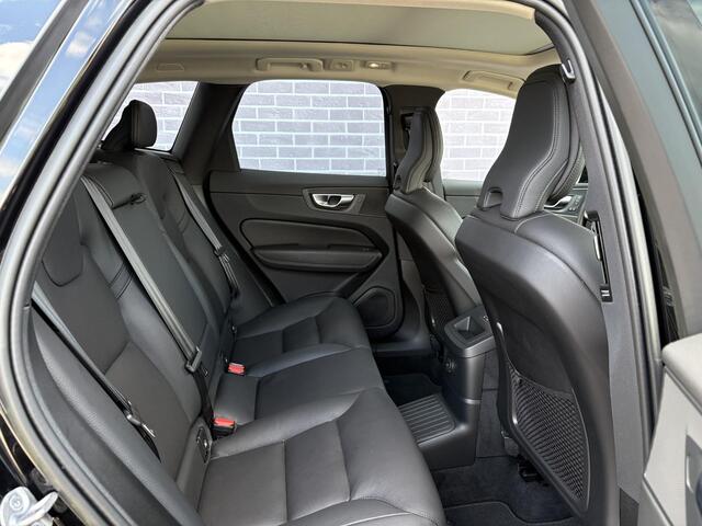 Volvo XC60 2.0 T6 Plug-in hybrid AWD Plus Dark | SOH:98% | Trekhaak | Memory | Power Seats | Adaptieve Cruise Control | Schuif/kantel Panoramadak | Standkachel | Stoel/Stuurverwarming | Keyless entry/start |