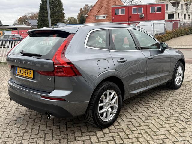 Volvo XC60 2.0 T4 Momentum Pro Intellisafe Pro