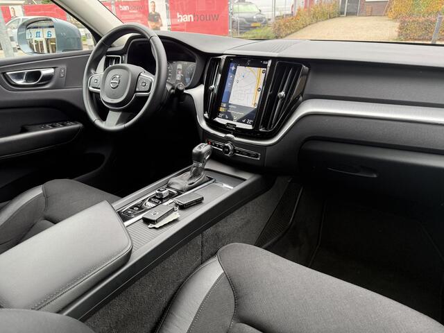 Volvo XC60 2.0 T4 Momentum Pro Intellisafe Pro
