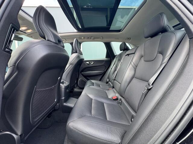 Volvo XC60 2.0 T6 Plug-in hybrid AWD Plus Dark | Pano | ACC | Leer