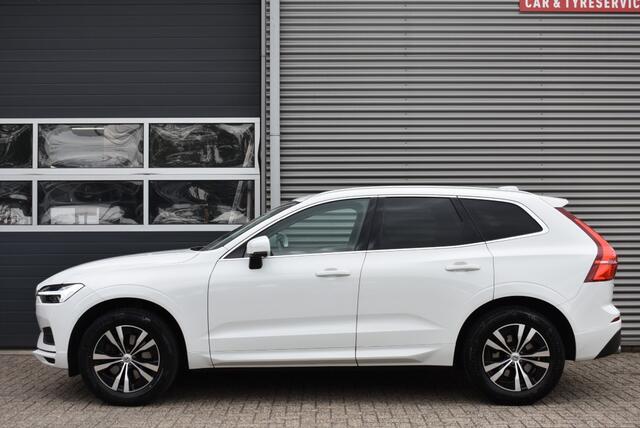 Volvo XC60 2.0 B4 MOMENTUM / 100% ONDERHOUDEN / CARPLAY / STOELVERW. / AFN. TREKH.
