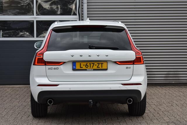 Volvo XC60 2.0 B4 MOMENTUM / 100% ONDERHOUDEN / CARPLAY / STOELVERW. / AFN. TREKH.