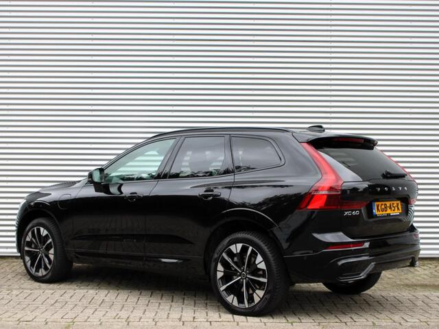 Volvo XC60 2.0 T6 Plug-in hybrid AWD Ultra Dark Automaat / Panoramadak / 360* camera / Trekhaak / Privacy Glass / All-seasonbanden