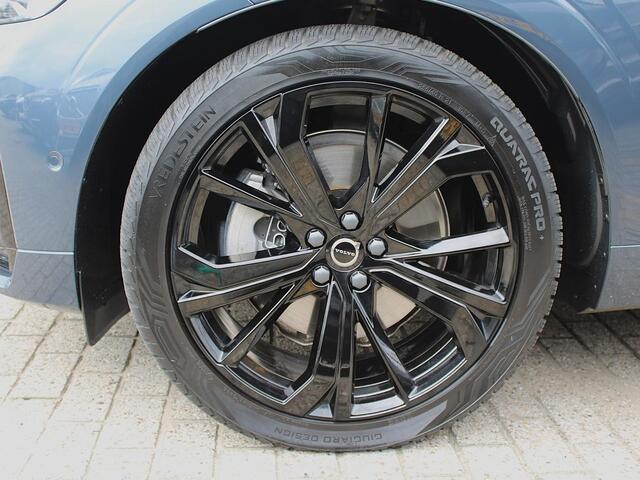 Volvo XC60 2.0 T6 Plug-in hybrid AWD Ultra Black Edition Automaat / Panoramadak / Luchtvering / 360* camera / Trekhaak