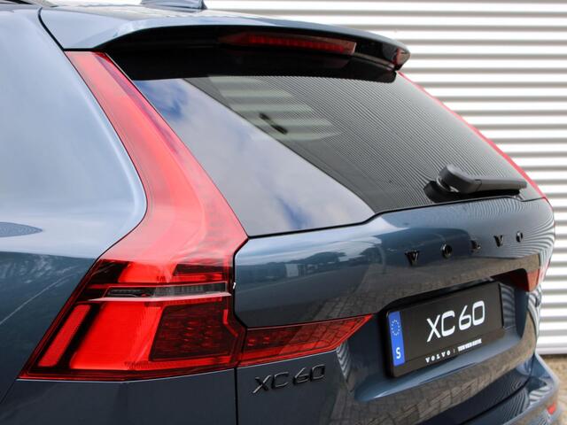 Volvo XC60 2.0 T6 Plug-in hybrid AWD Ultra Black Edition Automaat / Panoramadak / Luchtvering / 360* camera / Trekhaak