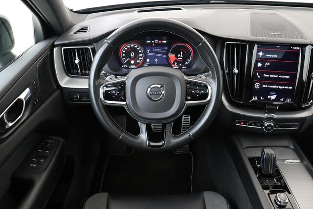 Volvo XC60 T8 TWIN ENGINE AWD POLESTAR ENGINEERED -PANO.DAK|HARMAN/KARDON|HEAD-UP DISP.|360°CAM|KEYLESS|POWER-SEATS|ÖHLINS|AKEBONO|ADAP.LED|RUNNINGBOARDS|TREKHAAK|22"