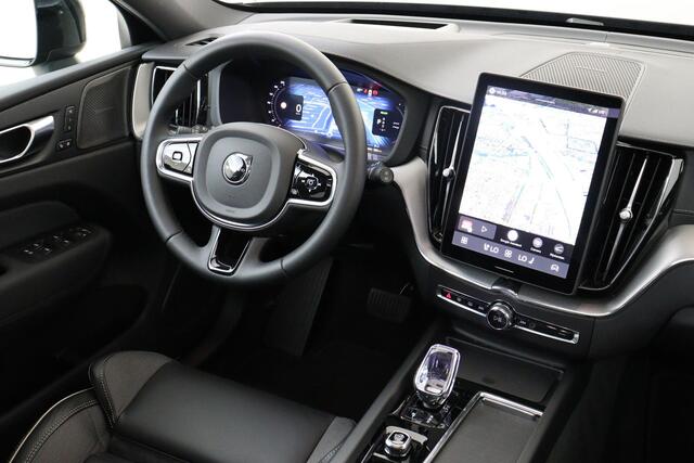 Volvo XC60 II T6 PLUG-IN HYBRID AWD ULTRA BLACK EDITION -PANO.DAK|HARMAN/KARDON|LUCHTVERING|360°CAM|HEAD-UP DISP.|PRIVACY.GLAS|TREKHAAK|21"|SoH:100%