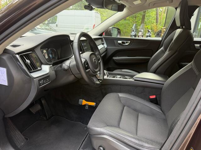 Volvo XC60 2.0 T8 Twin Engine AWD Momentum