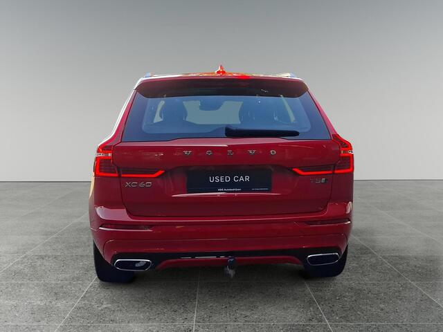 Volvo XC60 T5 AWD R-Design |Schuifdak| Trekhaak| Intellisafe | Camera |Winter Line| Standkachel|