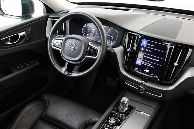 Volvo XC60 T8 TWIN ENGINE AWD INSCRIPTION -PANO.DAK|GEVENT.LEDER|POWER-SEATS|HEAD-UP DISP.|ADAP.LED|BLIS|KEYLESS|CAMERA|KINDERZITJES|PRIVACY.GLAS|SPORTSTUUR|TREKHAAK|19"