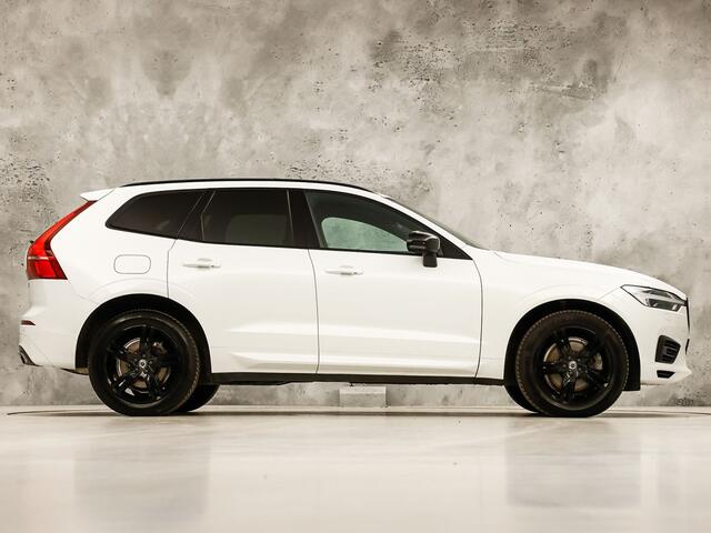 Volvo XC60 2.0 T8 Twin Engine AWD Inscription Automaat 407Pk (PANORAMADAK, APPLE CARPLAY, CAMERA, STUUR/STOELVERWARMING, MEMORY SEAT, GETINT GLAS, NIEUWE APK, NIEUWSTAAT)