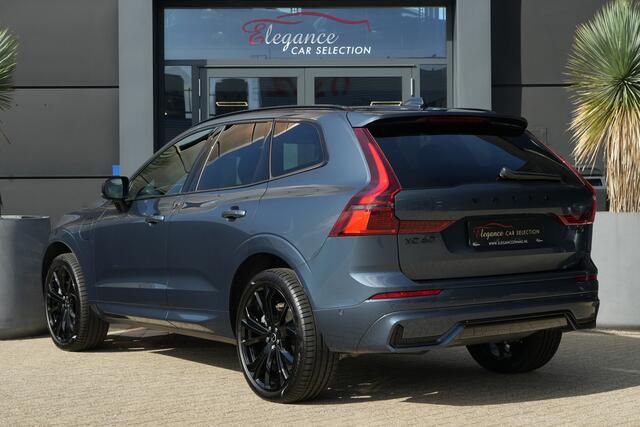Volvo XC60 2.0 T6 Plug-in hybrid AWD Plus Black Edition | Panoramadak | HUD | Trekhaak Volvo XC60 2.0 T6 Plug-in Hybrid AWD Plus Black Edition met 2.0 viercilinder plug-in hybride aandrijflijn en 350 PK, voorzien van elektrisch glazen panoramadak, Harman Kardon premium audiosy
