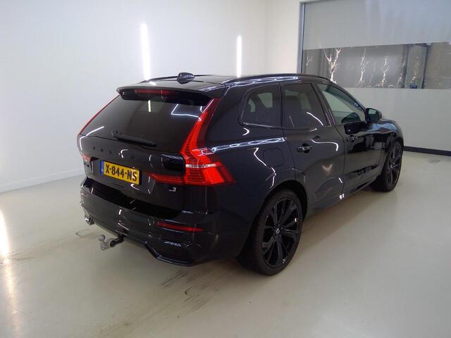 Volvo XC60 2.0 T8 PHEV AWD Ultimate Black Edition NL-AUTO | PANO | HUD | TREKH. | 360° CAM