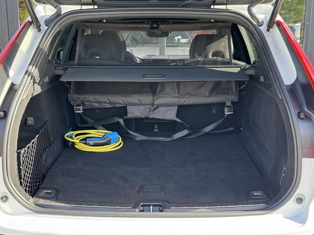 Volvo XC60 2.0 T8 TE AWD R-Design Pano | Luchtvering | Trekhaak | Polestar |