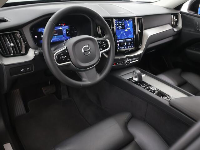 Volvo XC60 2.0 T6 Plug-in hybrid AWD Plus Dark | SOH 98% | 360 Camera | Trekhaak | Harman/Kardon Audio | Ele. verstelbare stoelen + geheugen | Panoramadak | Stuur/Stoelverwarming | Ele.kofferdeksel |
