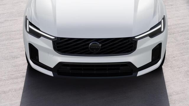 Volvo XC60 T8 Plug-in hybrid Ultra Black Edition Executive | Modeljaar 27.5 | Long Range Accu 200km rijden | Dit jaar leverbaar |