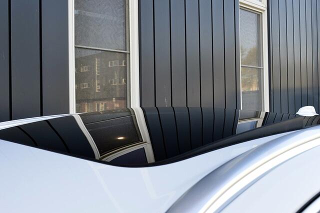 Volvo XC60 2.0 T6 AWD R-Design Rijklaarprijs-Garantie Panorama dak Trekhaak Apple/Android Led Camera
