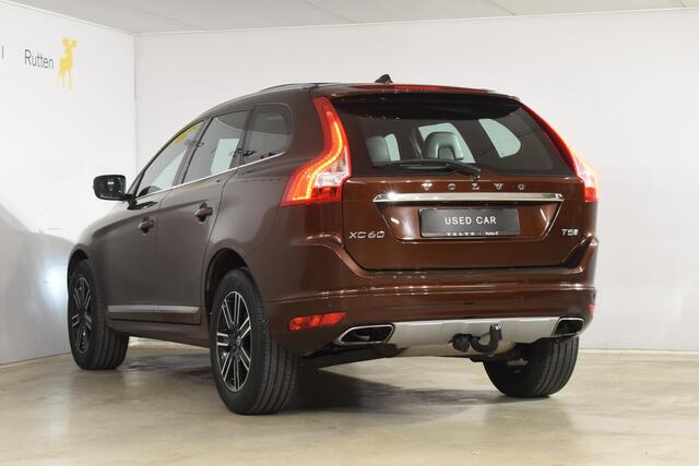 Volvo XC60 T5 245PK Polar+ Automaat / Adaptive Cruise Control / Elektrische stoelen met geheugen / Elektrisch schuifdak / Achteruitrijcamera / Stoelverwarming / Parkeersensoren V+A / Trekhaak
