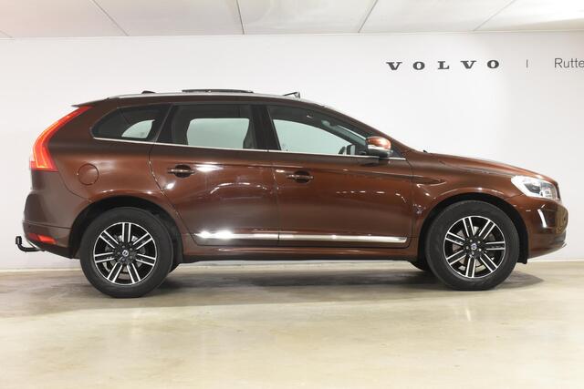 Volvo XC60 T5 245PK Polar+ Automaat / Adaptive Cruise Control / Elektrische stoelen met geheugen / Elektrisch schuifdak / Achteruitrijcamera / Stoelverwarming / Parkeersensoren V+A / Trekhaak