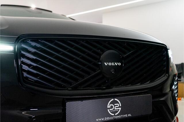 Volvo XC60 2.0 T6 Plug-in hybrid AWD Ultra Black Edition | NL AUTO GLOEDNIEUW | 5 Jaar Garantie | FOUR-C | Bowers&Wilkins | Pano | Massage | VOL!