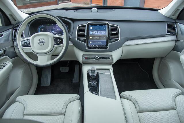 Volvo XC90 2.0 B5 AWD ULTIMATE BRIGHT LUCHTVERING B&W