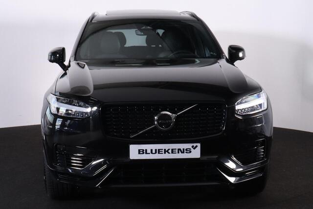Volvo XC90 T8 Recharge AWD Ultimate Dark - LONG RANGE - Panorama/schuifdak - IntelliSafe Assist & Surround - 360° Camera - Bowers & Wilkins audio - Verwarmde voorstoelen, stuur & achterbank - Parkeersensoren voor & achter - Elektr. bedienb. voorstoelen met geheugen 