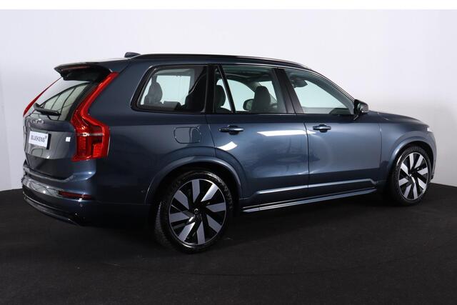 Volvo XC90 T8 Recharge AWD Ultimate Dark - Luchtvering - Panorama/schuifdak - IntelliSafe Assist & Surround - 360° Camera - Verwarmde voorstoelen, stuur & achterbank - Parkeersensoren voor & achter - Elektr. bedienb. voorstoelen met geheugen - Draadloze tel. lader -