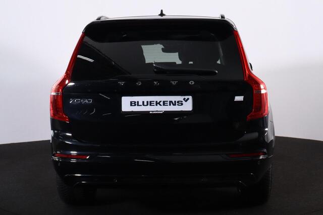 Volvo XC90 T8 Recharge AWD Ultimate Dark - LONG RANGE - IntelliSafe Assist & Surround - 360° Camera - Verwarmde voorstoelen, stuur & achterbank - Parkeersensoren voor & achter - Elektr. bedienb. voorstoelen met geheugen - Draadloze tel. lader - Extra getint glas - 2