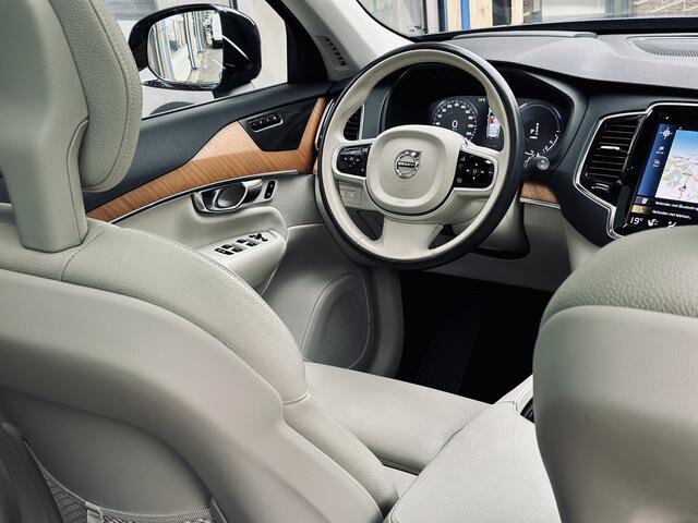 Volvo XC90 2.0 T8 Recharge AWD | R-Design | Black Line | Luchtvering | 22" | Beige leer | Elek. Trekh. | Panodak | HUD Display | 360 Camera | Incl BTW