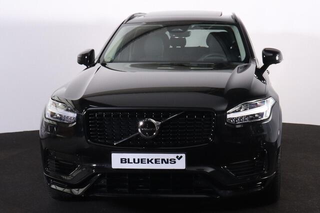 Volvo XC90 T8 Recharge AWD Ultimate Dark - LONG RANGE - Luchtvering - Panorama/schuifdak - IntelliSafe Assist & Surround - 360° Camera - Harman/Kardon audio - Adaptieve LED koplampen - Verwarmde voorstoelen, stuur & achterbank - Parkeersensoren voor & achter - Elekt