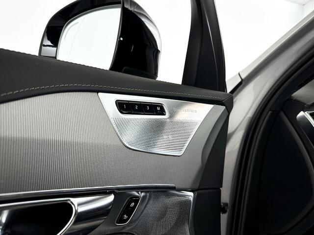 Volvo XC90 T8 Recharge AWD Ultimate Dark | Panoramadak | Bowers & Wilkins | Luchtvering | 360º camera | Head-up display