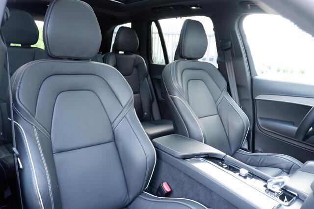Volvo XC90 T8 Automaat Recharge AWD Ultimate Dark |Long Range| Elektrisch bedienbaar glazen panoramisch schuif-/kanteldak|Luchtvering met Four-C settings, Trekhaak semi elektrisch inklapbaar, Adaptieve Cruise Control met Pilot Assist, BLIS dodehoekdetectie, 360 gra