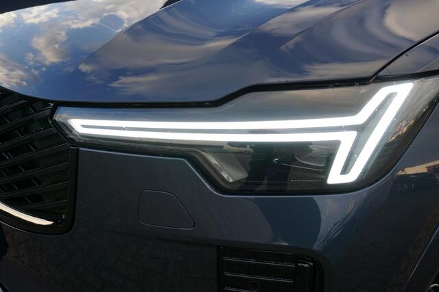 Volvo XC90 2.0 T8 Plug-in hybrid AWD Plus Dark | Nieuw model | Panorama Schuifdak | HUD | 360° Camera | Harman/Kardon | Adaptieve Cruise controle | Blis |