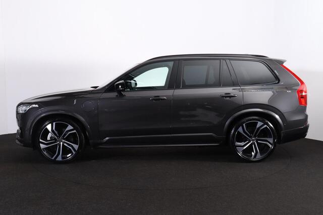 Volvo XC90 T8 Recharge AWD Ultimate Dark - LONG RANGE - Luchtvering - Panorama/schuifdak - IntelliSafe Assist & Surround - Bowers & Wilkins audio - 360º Camera - Verwarmde voorstoelen, stuur & achterbank - Parkeersensoren voor & achter - Elektr. bedienb. voorstoelen