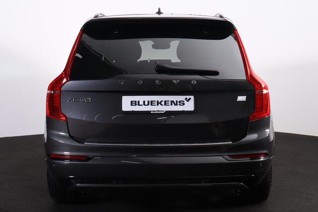 Volvo XC90 T8 Recharge AWD Ultimate Dark - LONG RANGE - Luchtvering - Panorama/schuifdak - IntelliSafe Assist & Surround - Bowers & Wilkins audio - 360º Camera - Verwarmde voorstoelen, stuur & achterbank - Parkeersensoren voor & achter - Elektr. bedienb. voorstoelen