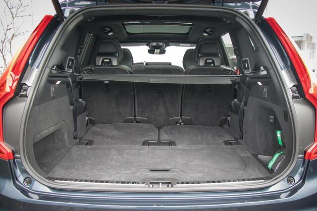 Volvo XC90 Recharge T8 Ultimate Dark | Panoramadak | Stoelgeheugen | Adaptive cruise control | Dodehoekassistent | Keyless entry | Head-up display |