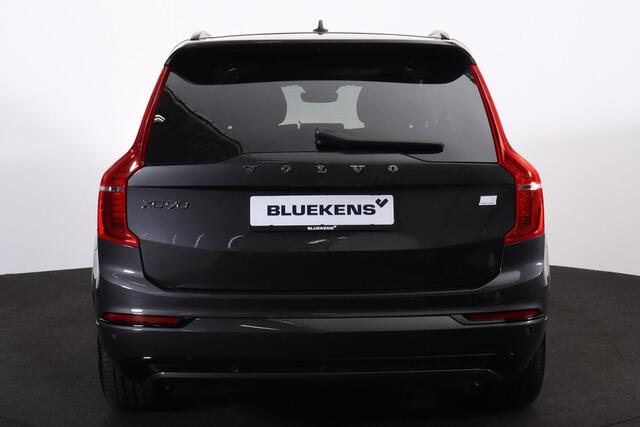 Volvo XC90 T8 Recharge AWD Ultimate Dark - LONG RANGE - Luchtvering - Panorama/schuifdak - IntelliSafe Assist & Surround - 360º Camera - Bowers & Wilkins audio - Verwarmde voorstoelen, stuur & achterbank - Parkeersensoren voor & achter - Elektr. bedienb. voorstoelen