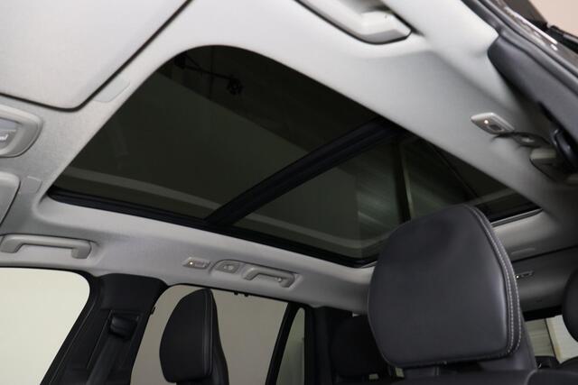 Volvo XC90 T8 Recharge AWD Ultimate Dark - LONG RANGE - Luchtvering - Panorama/schuifdak - IntelliSafe Assist & Surround - 360º Camera - Bowers & Wilkins audio - Verwarmde voorstoelen, stuur & achterbank - Parkeersensoren voor & achter - Elektr. bedienb. voorstoelen