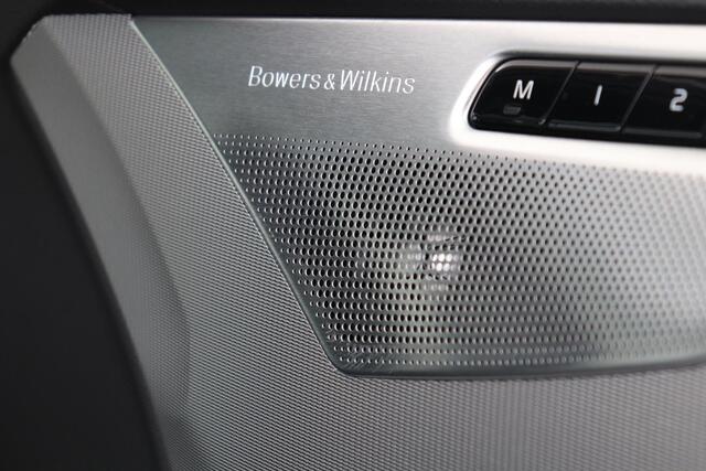 Volvo XC90 T8 PLUG-IN HYBRID AWD ULTRA DARK -PANO.DAK|360°CAM|BOWERS&WILKINS|LUCHTVERING|TREKHAAK|22"