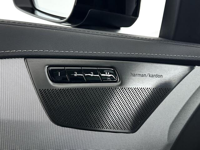 Volvo XC90 T8 Recharge Aut. AWD Ultimate Dark | Luchtvering | Panoramadak | 360º camera | Head- Up display | Harman Kardon