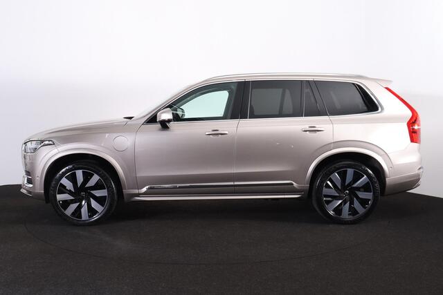 Volvo XC90 T8 Recharge AWD Ultimate Bright - LONG RANGE - Panorama/schuifdak - IntelliSafe Assist & Surround - 360º Camera - Harman/Kardon audio - Verwarmde voorstoelen, stuur & achterbank - Parkeersensoren voor & achter - Elektr. bedienb. voorstoelen met geheugen -