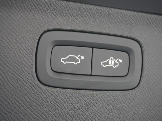 Volvo XC90 2.0 T8 Recharge AWD Ultimate Dark Tailored Wool/Luchtvering/22inch etc.