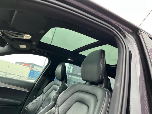 Volvo XC90 T8 Recharge AWD R-Design | Schuif-Kanteldak | Luchtvering | 360 Camera | Head-Up Display | Harman Kardon Audio | BLIS | Stoel voor en achter-/Stuurverwarming | Standkachel