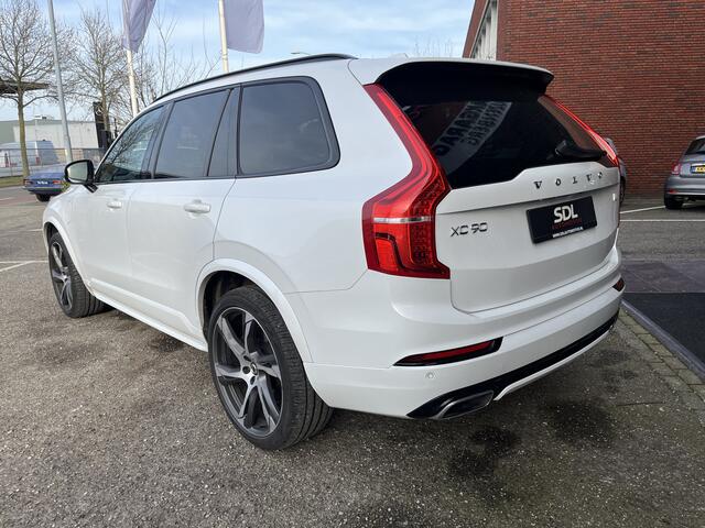 Volvo XC90 2.0 T8 Recharge AWD R-Design 7P // LEDER-ALCANTARA // 360 CAMERA // FULL LED // SCHUIF-KANTELDAK // HARMAN KARDON // WEGKLAPBARE TREKHAAK //