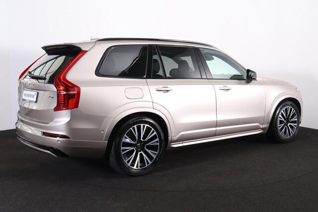 Volvo XC90 T8 Recharge AWD Ultra Dark - Luchtvering - Panorama/schuifdak - IntelliSafe Assist & Surround - 360º Camera - Verwarmde voorstoelen, stuur & achterbank - Parkeersensoren voor & achter - Elektr. bedienb. voorstoelen met geheugen - Draadloze tel. lader - He